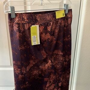 All In motion men’s snake design training shorts brand new XXL